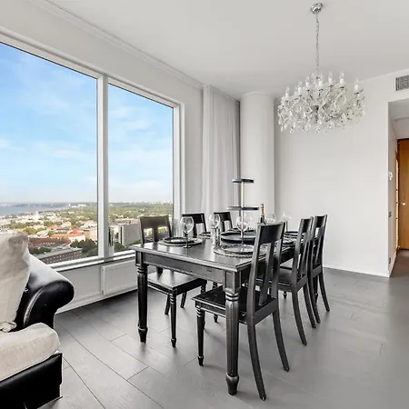 High-rise Luxury With Amazing Panoram View In Citycentre 塔林